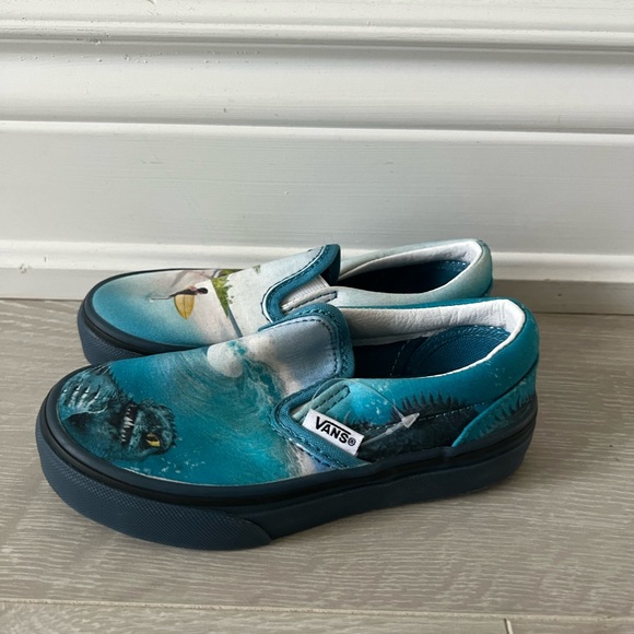 Kid’s Vans Slip Ons - Picture 2 of 3